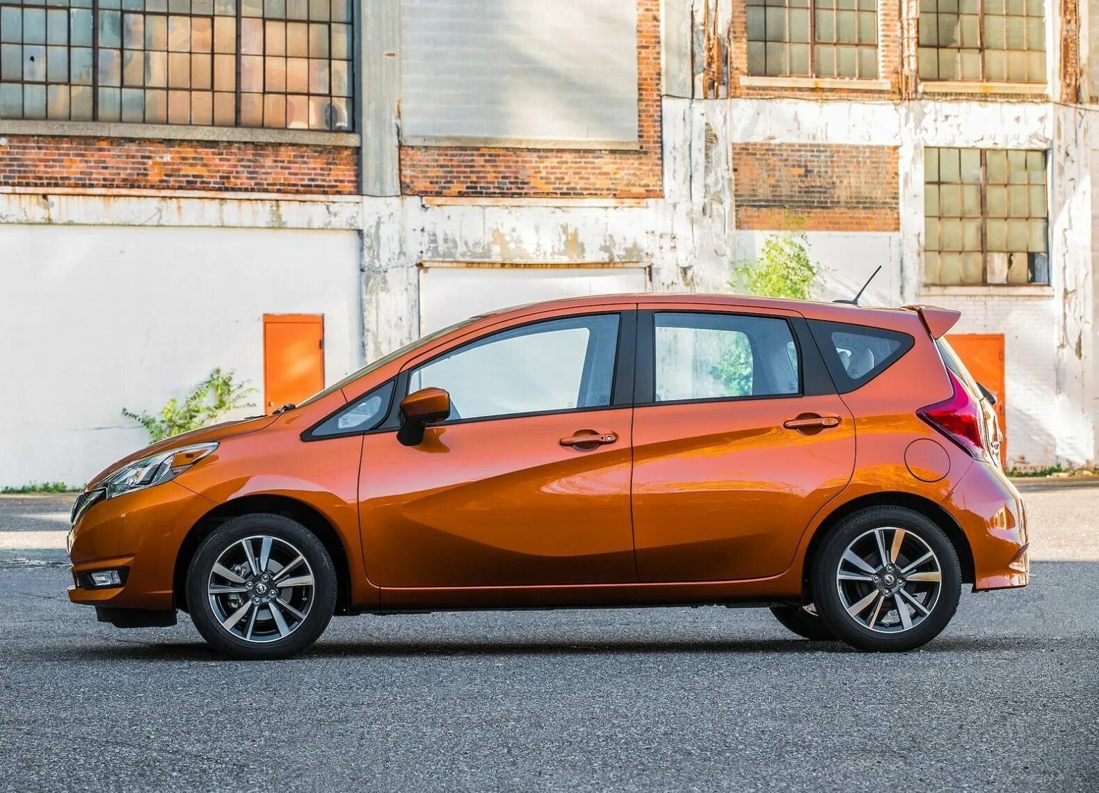 Ниссан ноут 2018 года. Nissan Note Versa e12. Nissan Versa 2017. Nissan Versa Note (2018). Nissan Note 2017.