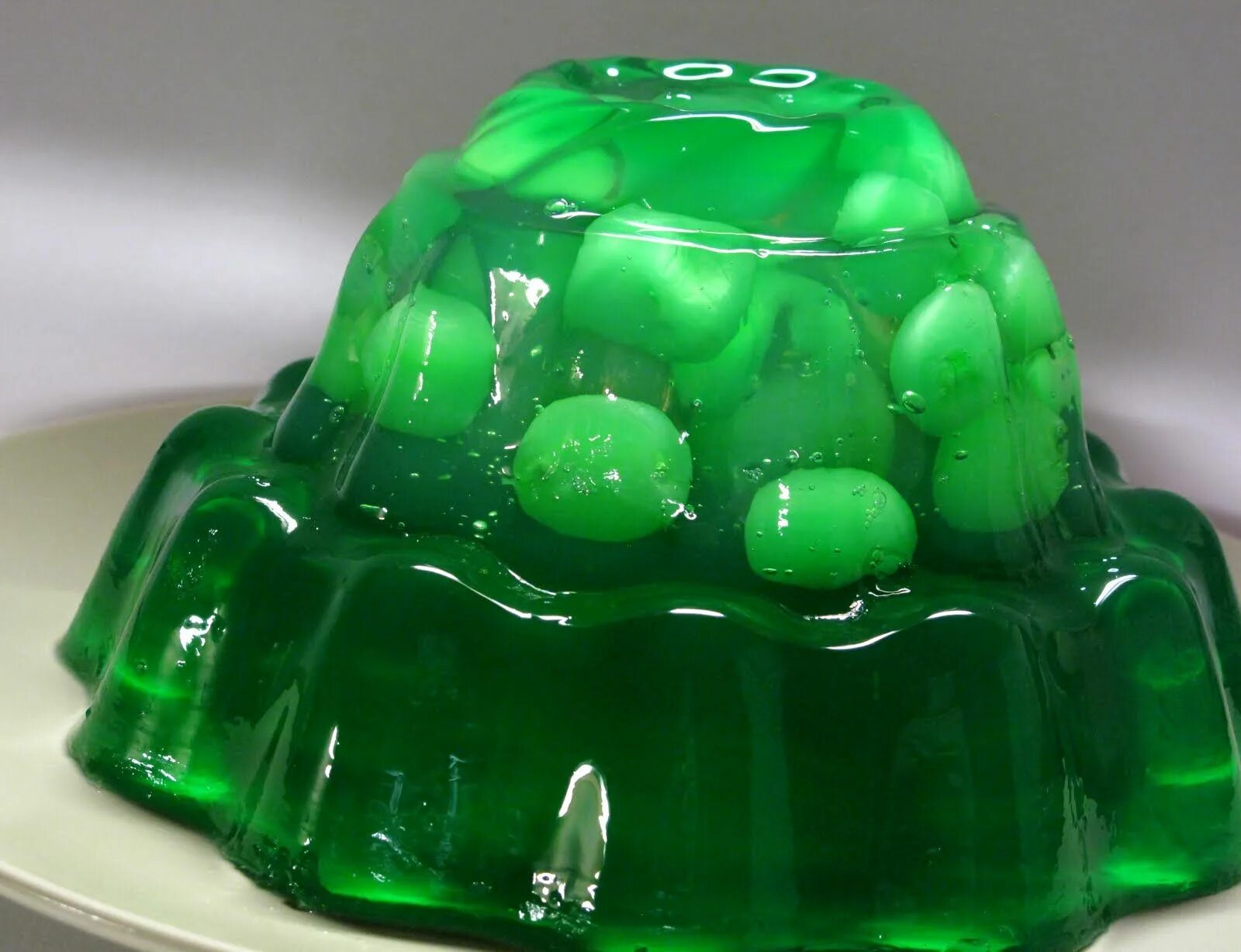 Green jelly. Jello Jello лак. Жиле. Зеленое желе. Необычное желе.