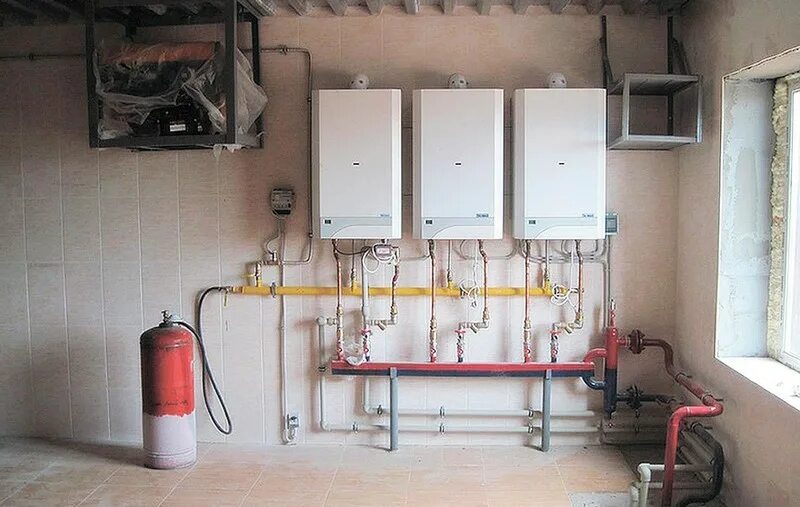 Как сделать газовое отопление дома. Системы отопления частных домов. система газового отопления в частном доме. дешевое отопление частного дома. газовый котёл для отопления гаража.