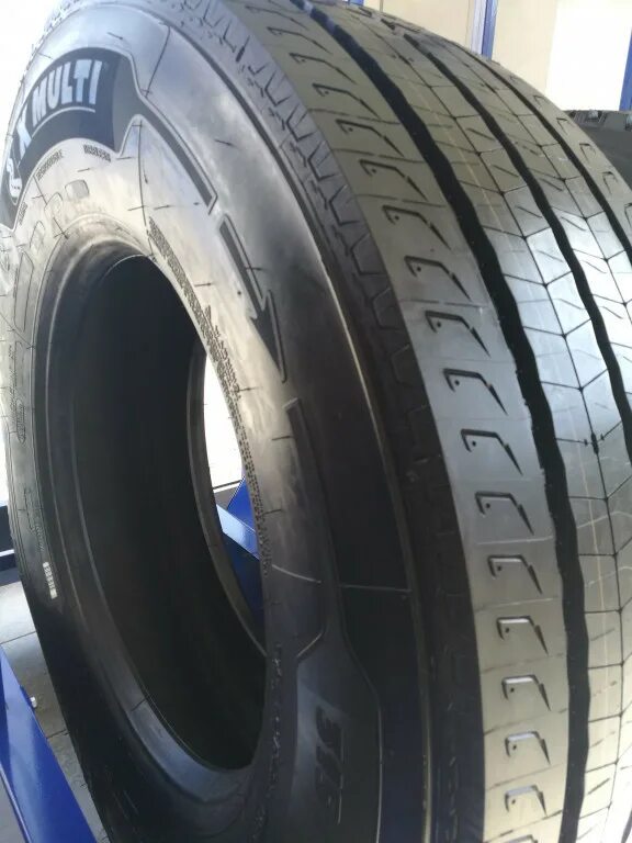 Купить рулевые шины 315. Michelin 315 70 22.5. Michelin 315/70 r22.5. Michelin Multi z 385/65 r22.5. Мишлен 385/65 r22.5 рулевая.