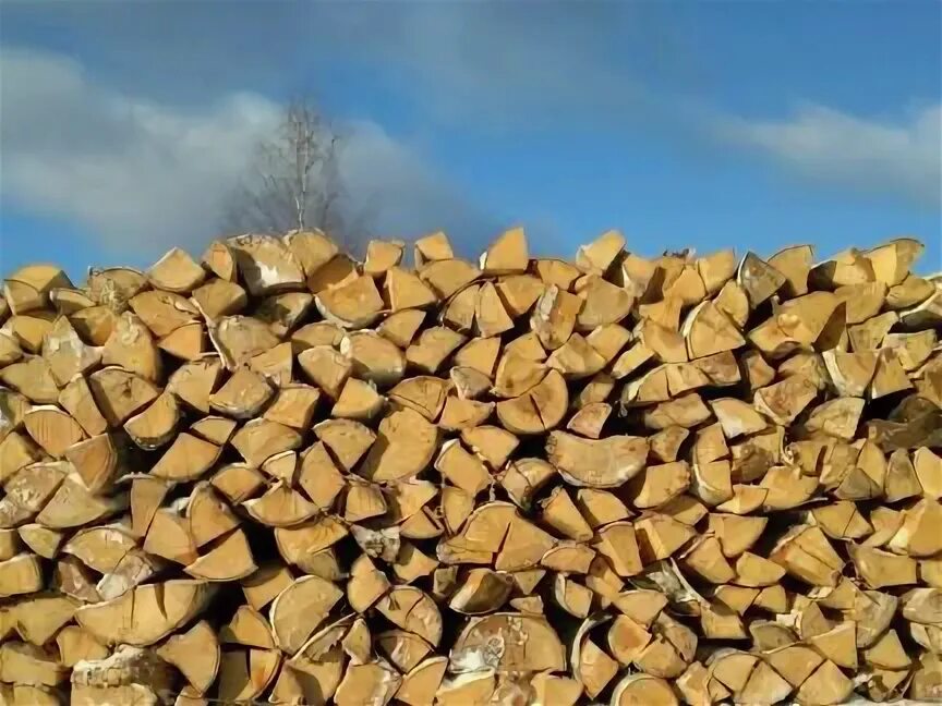 Камаз 10 кубов дров чурками. Дрова городец. Березовые дрова. Дрова городец. Дрова березовые колотые в укладку.