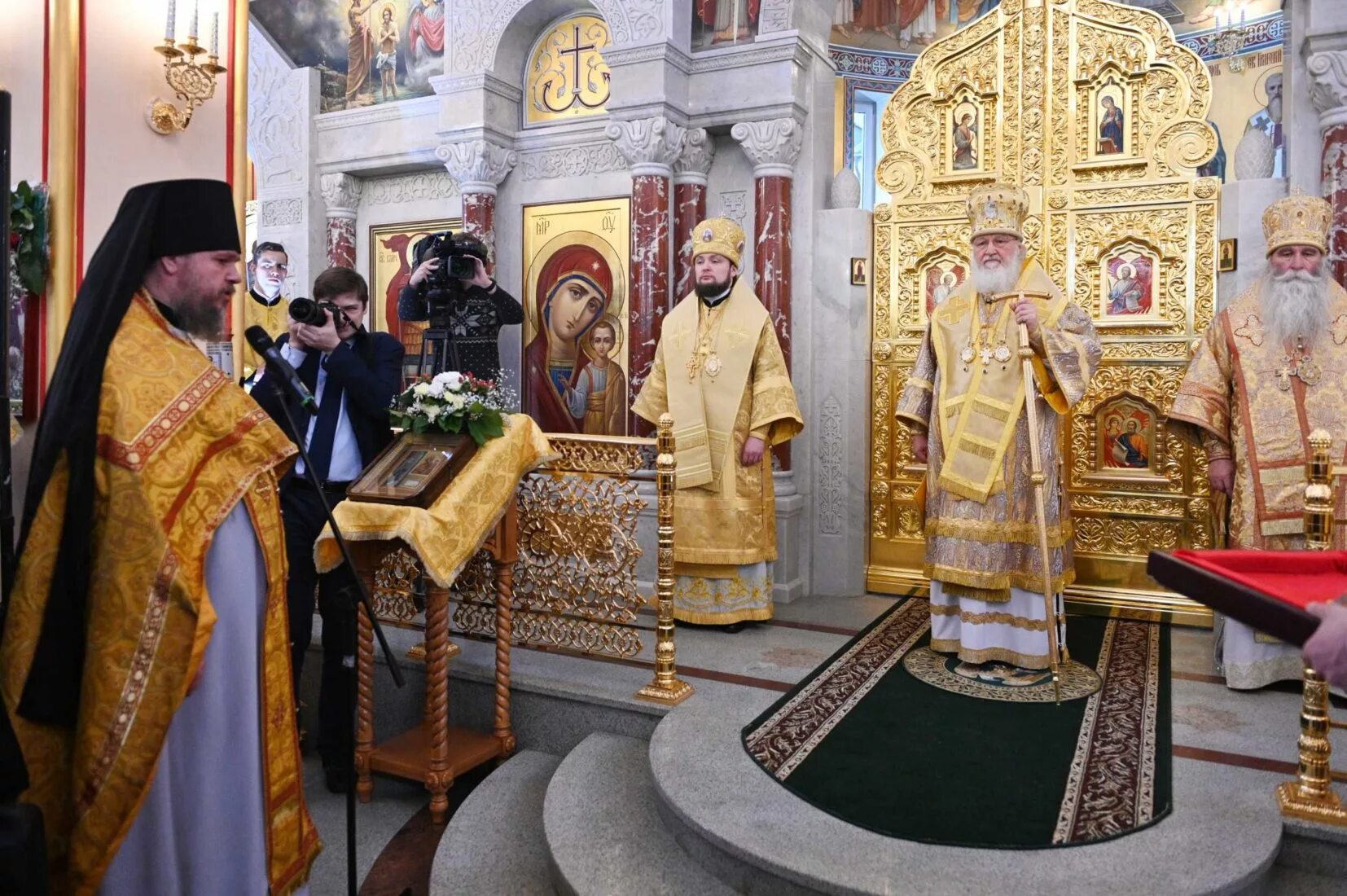 богослужения в храмах южного бутово