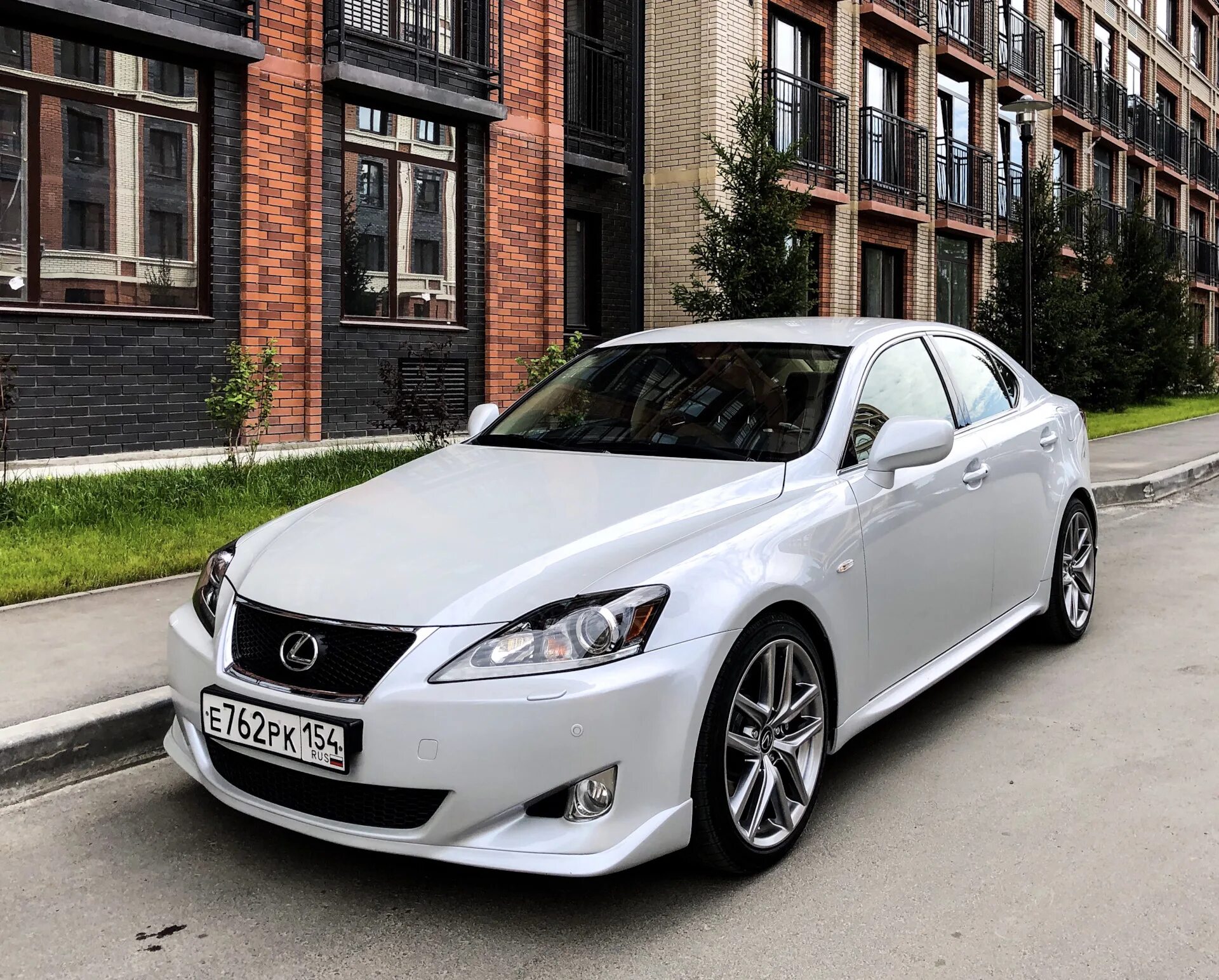 Продажа лексус в россии. Лексус is250. Лексус is250 белый. Лексус ИС 250 2008. Lexus is 250 2009.