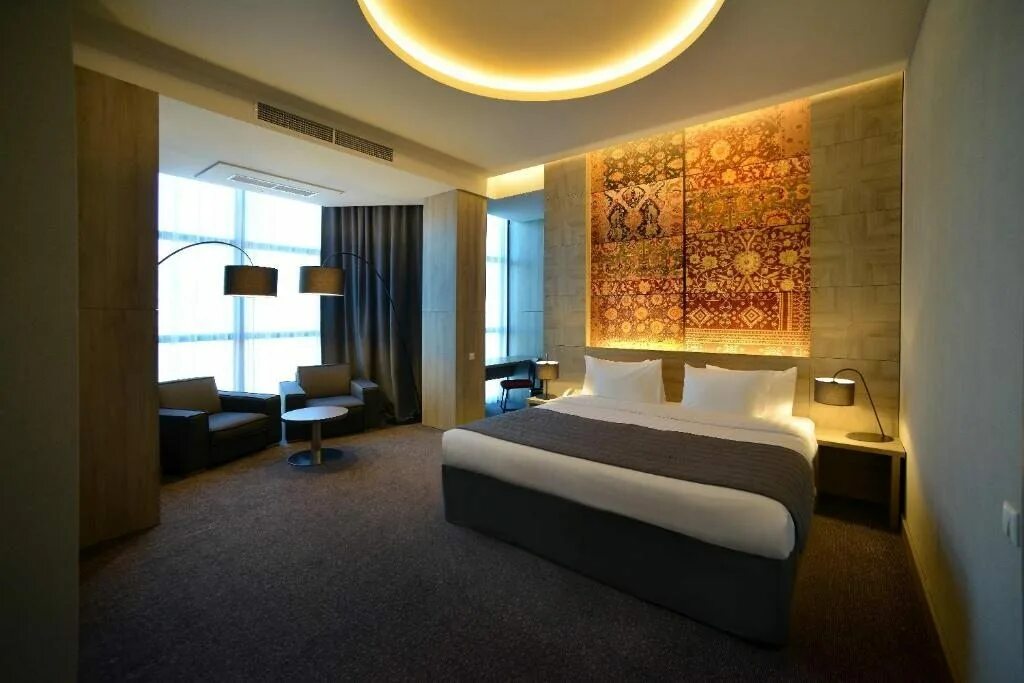 Отель 4 ереван. Отель Республика Ереван. Отель Central Ереван. Central Hotel Yerevan 4*. Republica Hotel 4*.