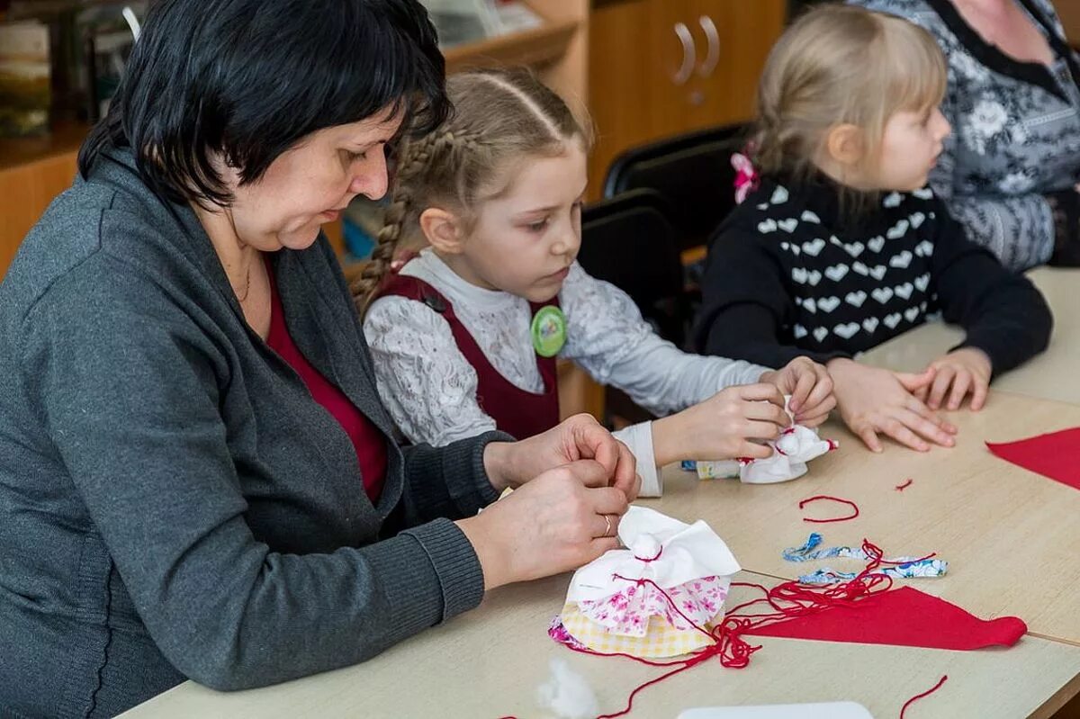 Дети с ОВЗ. Творческие мастер-классы детей с родителями. Творческий мастер класс для детей. Творческие мастерские для детей.