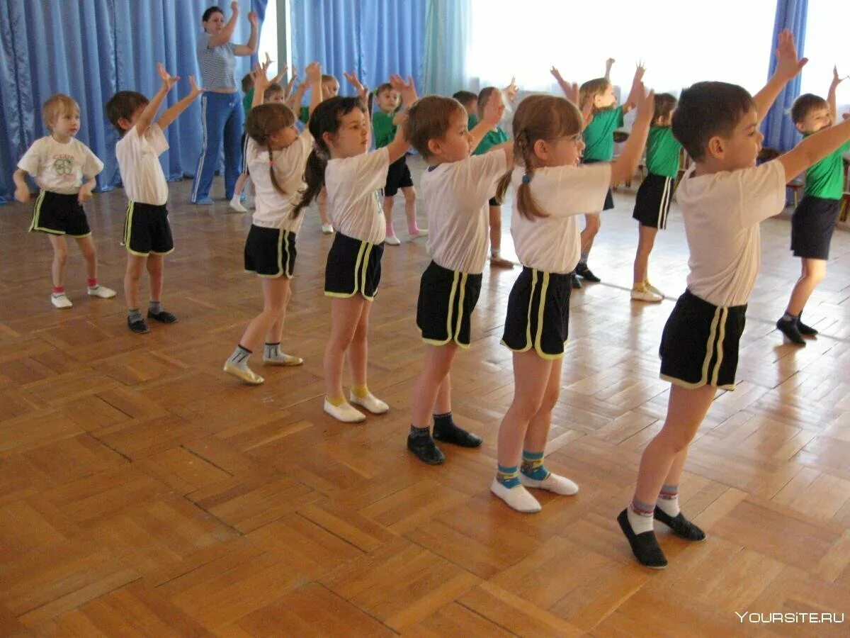 Упражнение под музыку детское