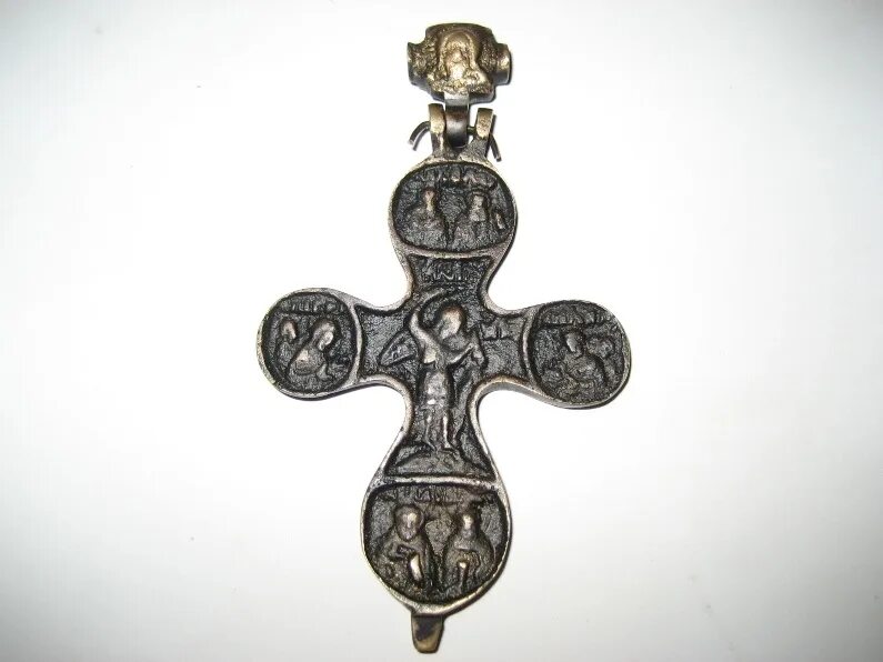 Крест мученика. Крест распятие святая троица николай чудотворец. Кемский некрополь. Крест мученика. Никита бесогон святой крестик.