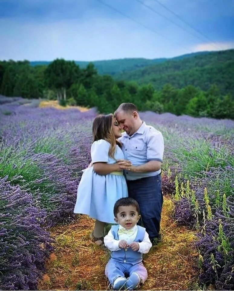 Tlc семья карликов. Семья ролофф сейчас 2020. Семья карликов ролофф. Катюсиа хосино пауло габриэль. Tlc маленькая семья.