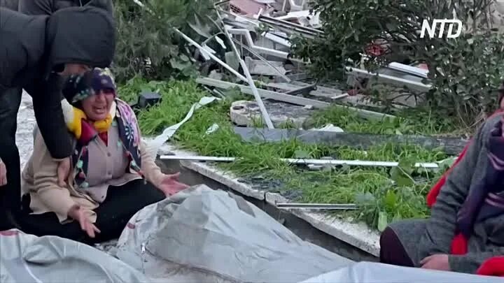 Трупы в турции. Трупы погибших в турции.