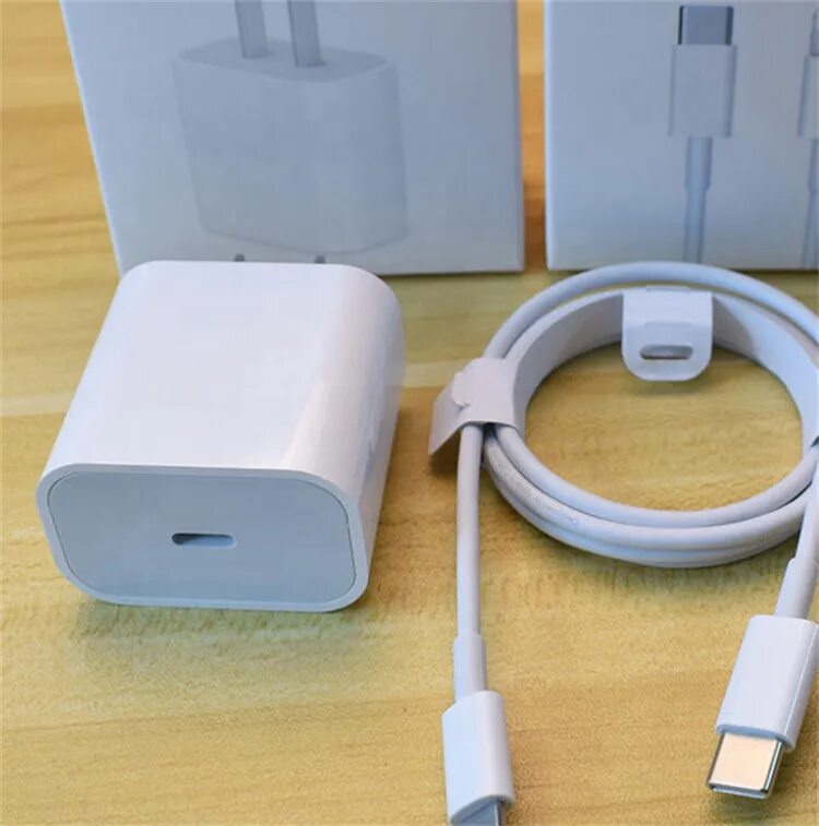 Зарядное устройство для айфона 15 про. Iphone USB C 20w Charger. Зарядка для iphone USB-C 20w. Зарядка iphone 13 Pro Apple 20w. Блок 20w USB-C.