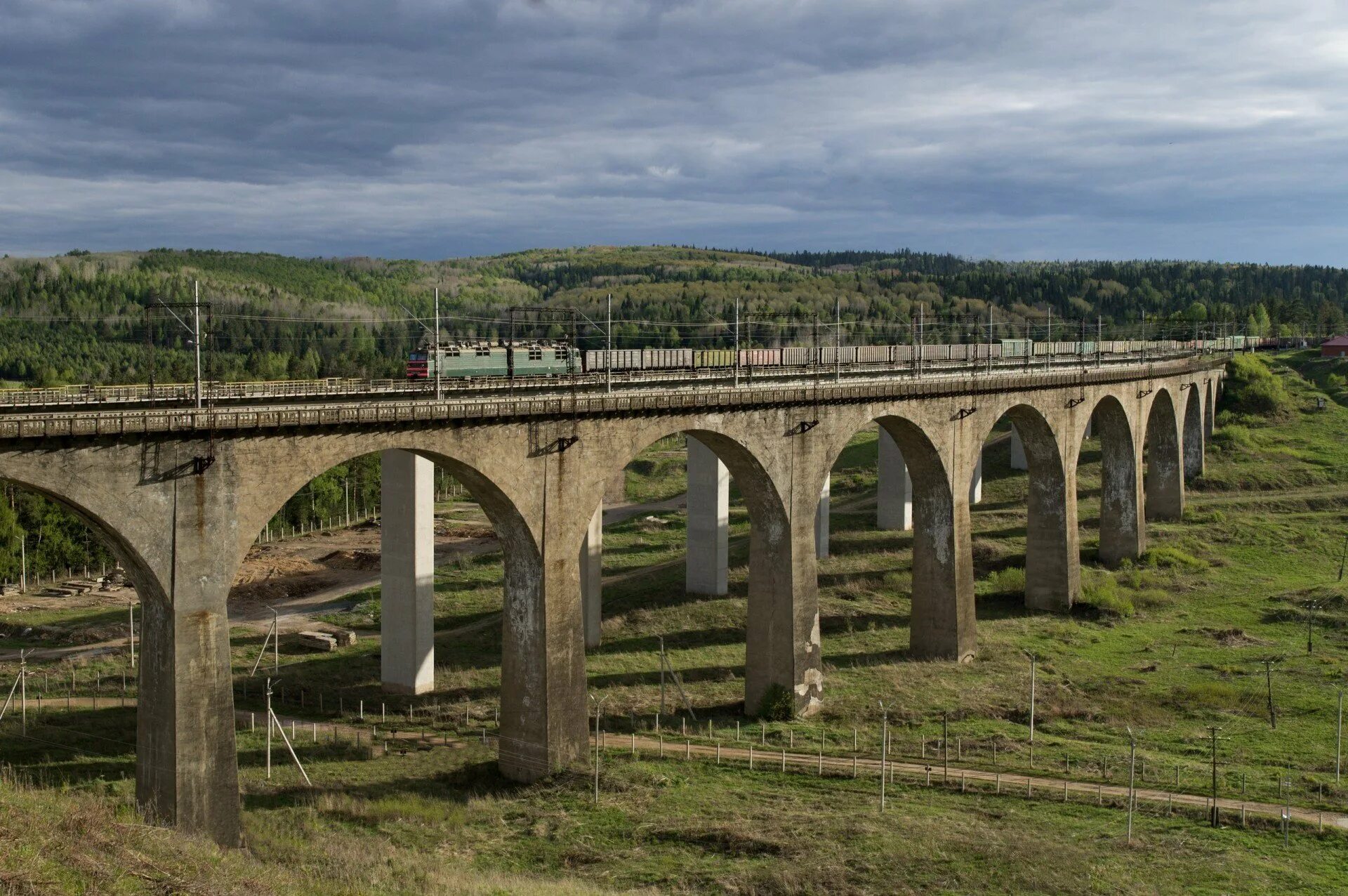 Виадук подольск последний работа. Пудлинговый мост красноуфимск. виадуки пудлинговый красноуфимск. мост красноуфимск виадук. виадук пудлинговый свердловская область.
