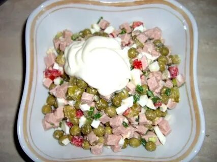 Салат горошек колбаса огурец картошка