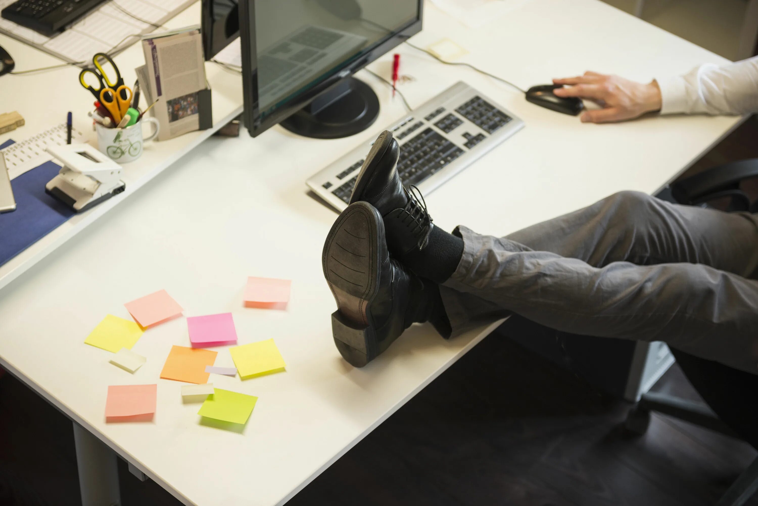 Easy работа. Easy to work. удовлетворение. общество уставших. working easy.