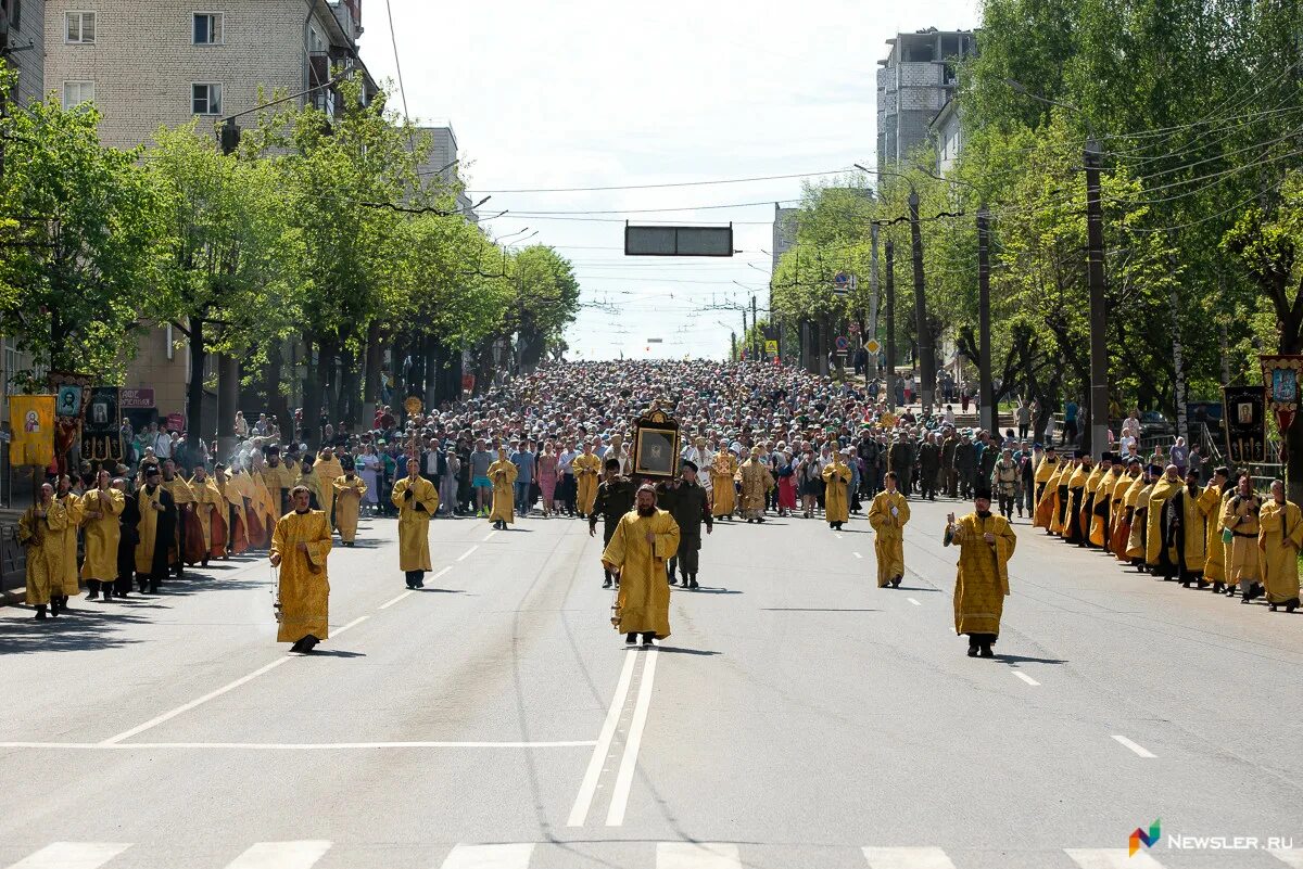 Великорецкий крестный ход 2022. Крестный ход в Кирове. Крестный ход в Кировской области. Великорецкий крестный ход Киров.