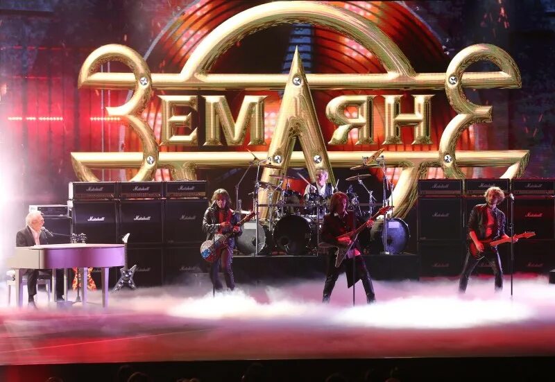 Солист группы земляне 2022. Земляне возвращение. Концерт земляне 2022 спб. Земляне возвращение. Группа земляне 2021 год.