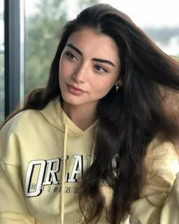 Фото: Озге Торер (1999) 4075642 