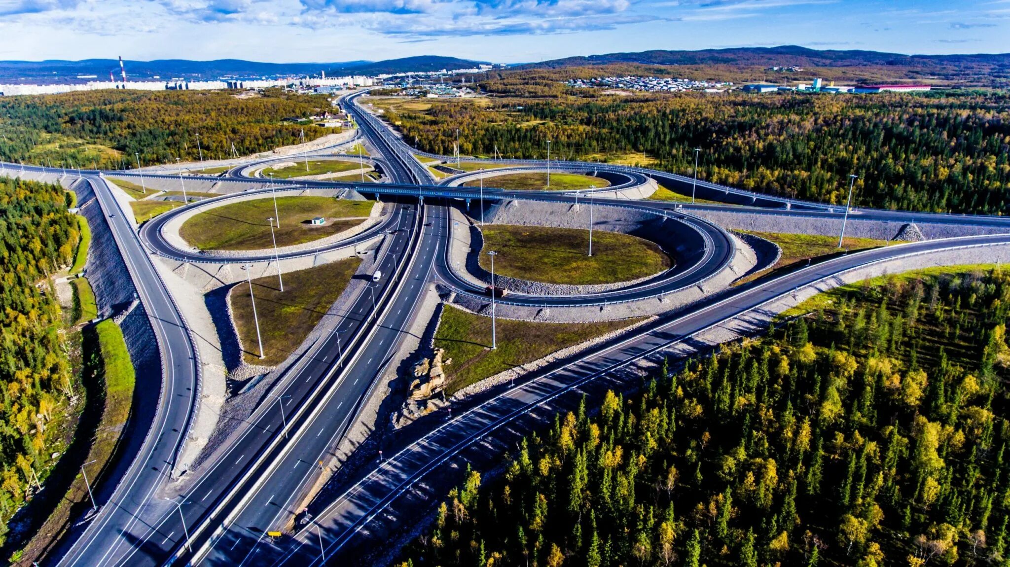 Компания новый дороги. Румыния Автобан. Автобан Мурманск. Трансканадская автомагистраль. Автомагистраль в России развязка.