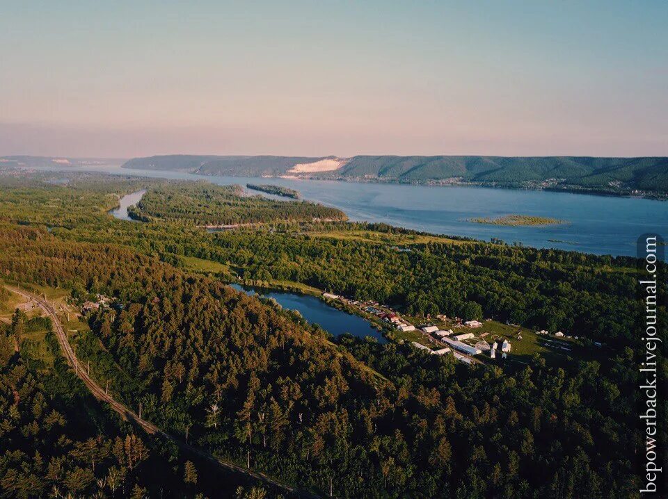 мастрюковские озёра самарская область. озеро мастрюково самарская область. поселок прибрежный и мастрюковские озера. мастрюковские озера грушинский фестиваль. мастрюковских озерах.