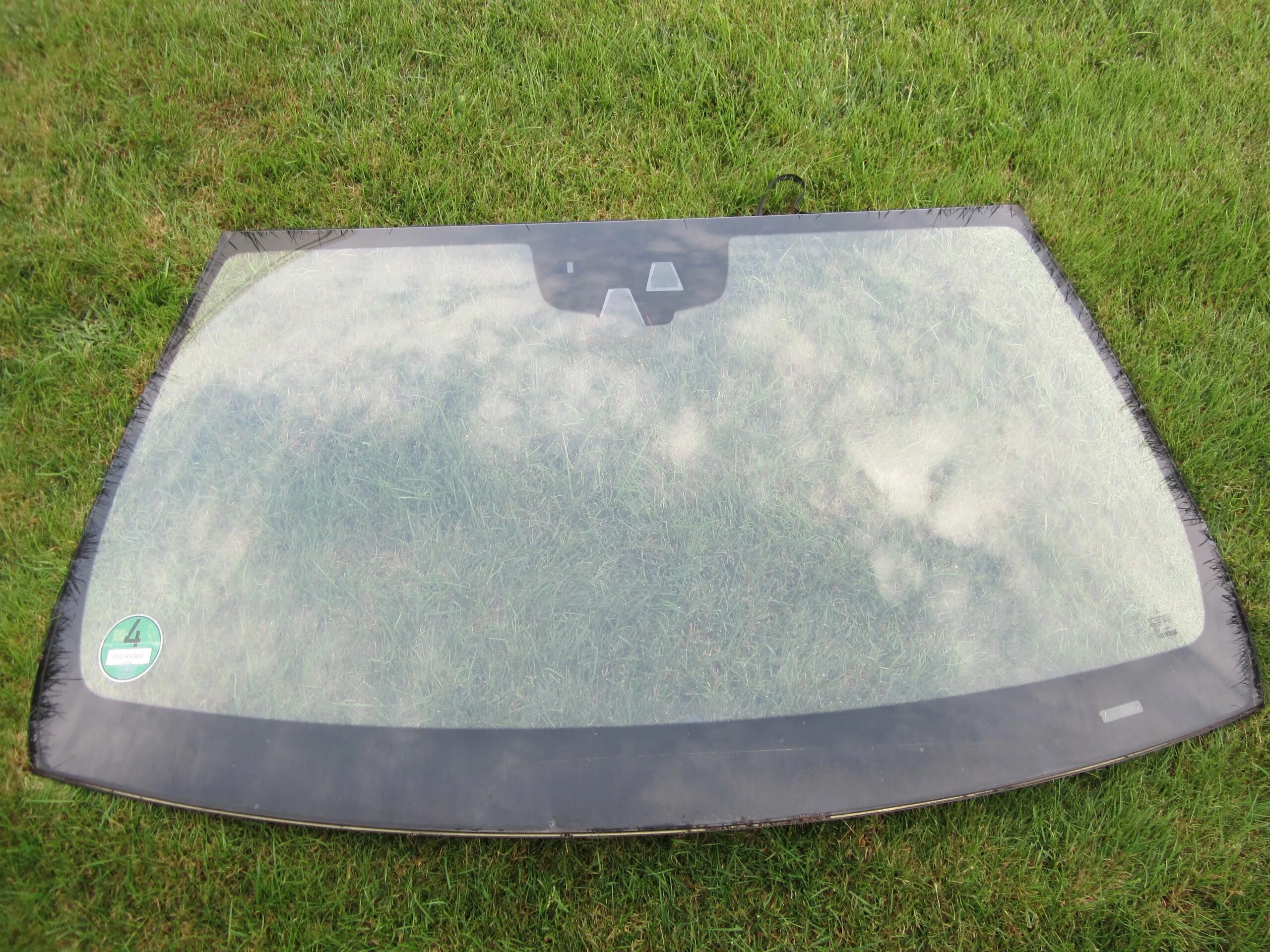 Оригинал лобовое стекло на мерседес бенц. Лобовое стекло на мерседес 213. Оригинальное стекло мерседес. Лобовое стекло мерседес w204 артикул. Лобовое стекло mercedes w221.