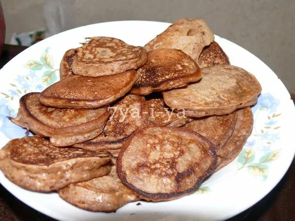 оладушки с какао. оладушки с какао. оладушки на кефире с какао. панкейк с шоколадом. шоколадные панкейки с нутеллой.