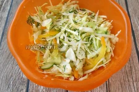 Салат капуста с кунжутом