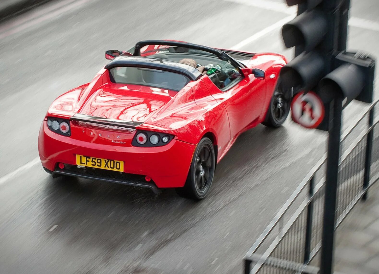 Tesla roadster. Tesla roadster sport 2011. tesla roadster sport. тесла родстер кабриолет. 2010 tesla roadster sport.