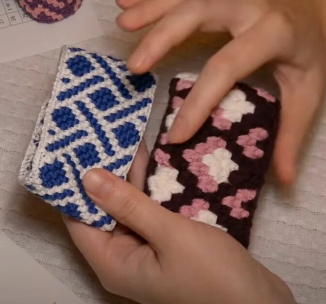 Жаккард крючком техника. Жаккард крючком. Жаккардовое вязание крючком. Техника вязания жаккарда. Вязание крючком техника жаккард.