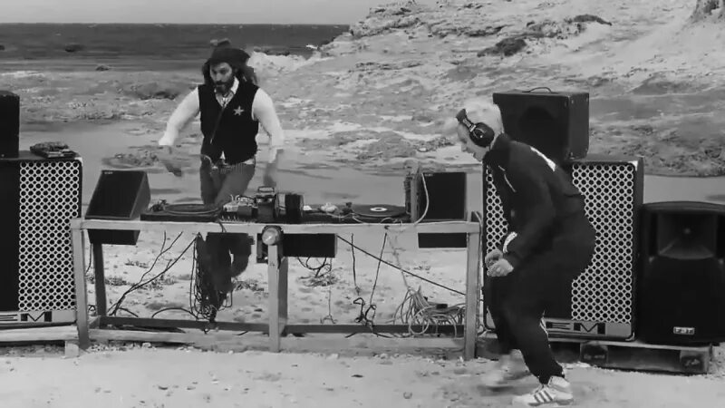 Poison lips extended. Dj vitalic. Lips vitalic. Poison lips vitalic девушка. Lips vitalic.