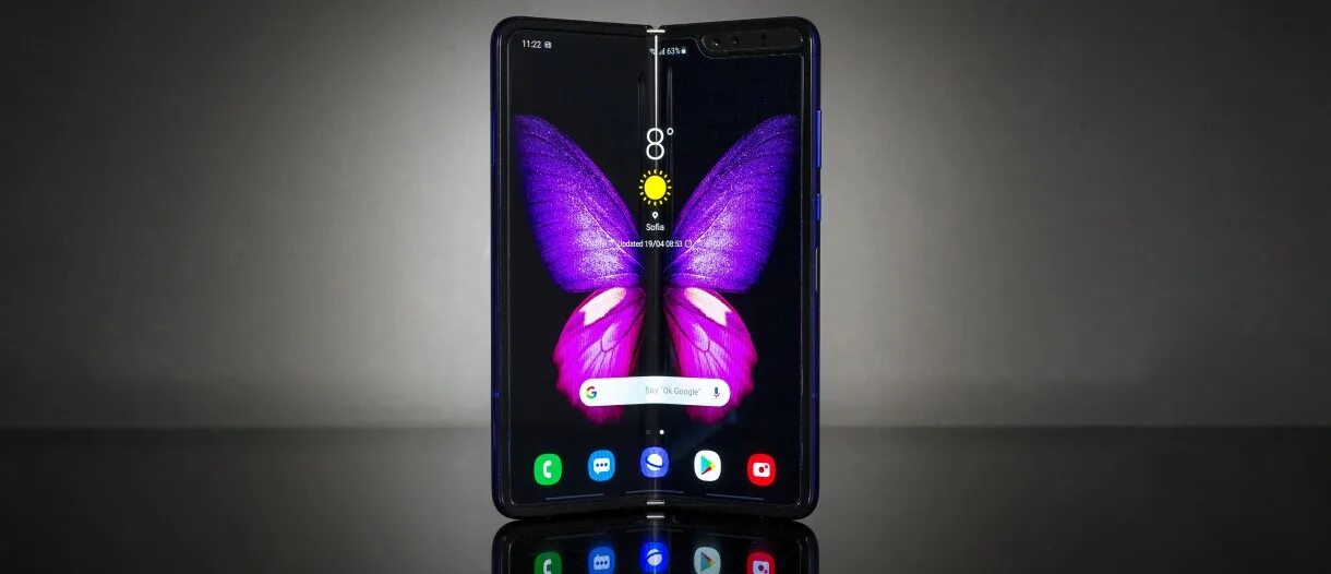 Лучший телефон 2024 г. Samsung Galaxy Fold 5g. Смартфон самсунг 2024. Красивые смартфоны 2024. Samsung телефоны 2024.