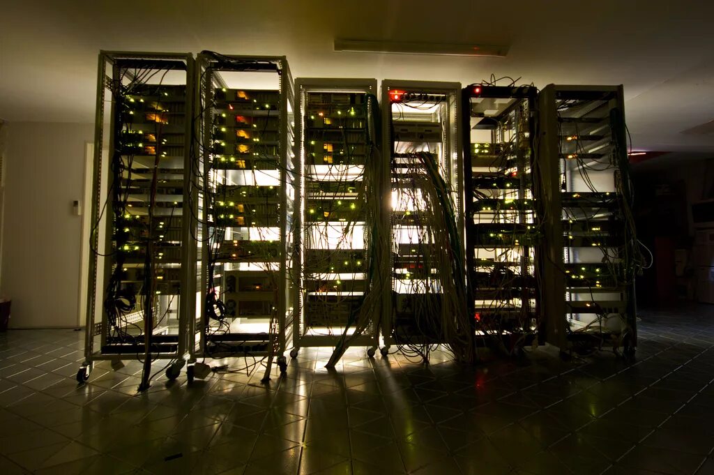 Server 25