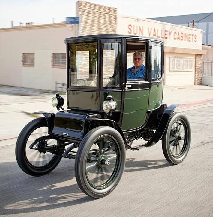 Электромобиль романова 1899. William morrison electric car 1890. Кто создал электромобиль. Первый электромобиль 1841. Электроавтомобиль начала 20 века-.
