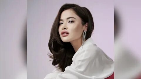 Джозефина Джеймстің жалаңаш суреттері