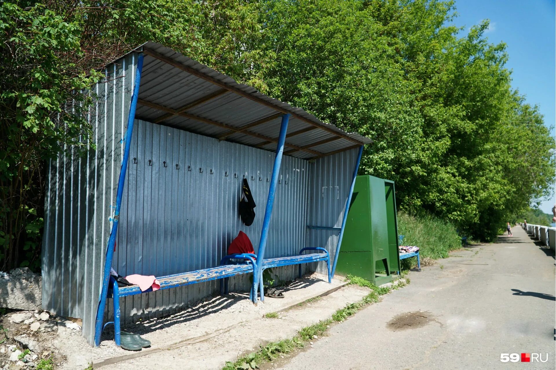 Родник закамск. Родники на набережной Закамска. Родник в Закамске Пермь. Санаторий в Закамске Пермь Родник. Родник на набережной Перми.