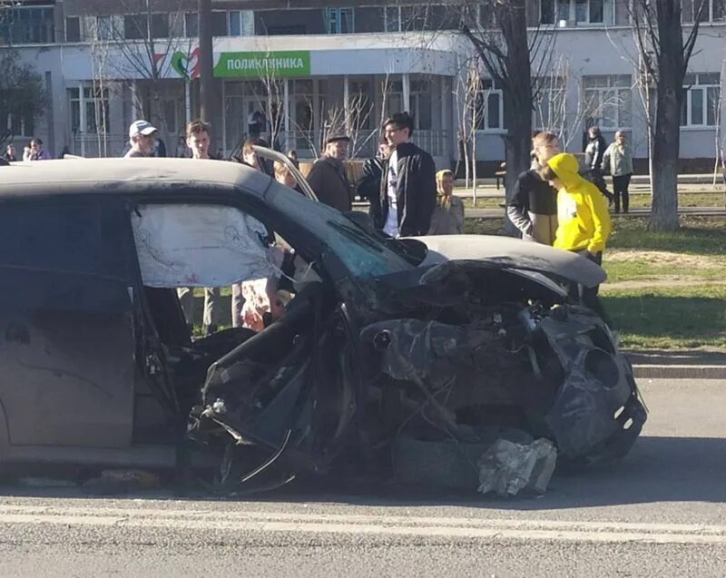 Смертельное дтп сызрань. Ктв-луч сызрань происшествия 02. Дтп на развязке под сызрань тигуан и митсубиси. Авария на м 5. 2021.