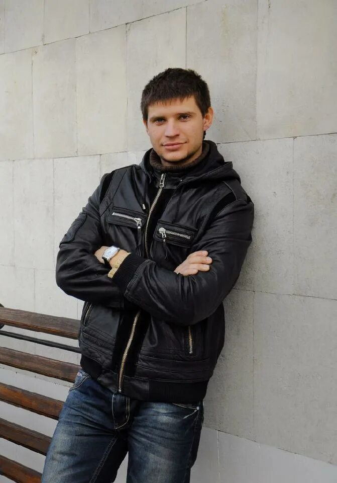 Через 27 лет. Обычный парень 30 лет. обычные парни 28 лет. русский мужчина 28 лет. мужчина 27 лет.