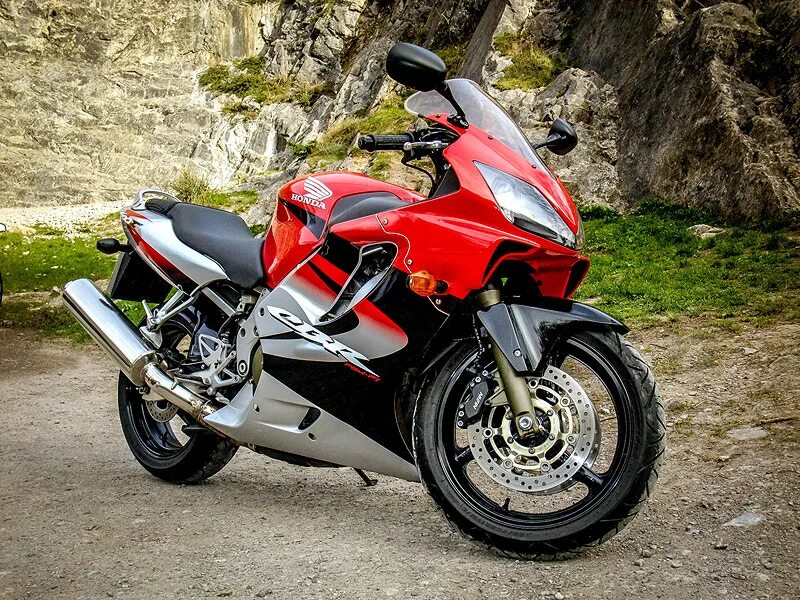Мотоцикл honda cbr 600. Honda cbr 600 f4. Honda cbr 600 f4. Мотоцикл honda cbr 600 f4. Honda cbr 600f.