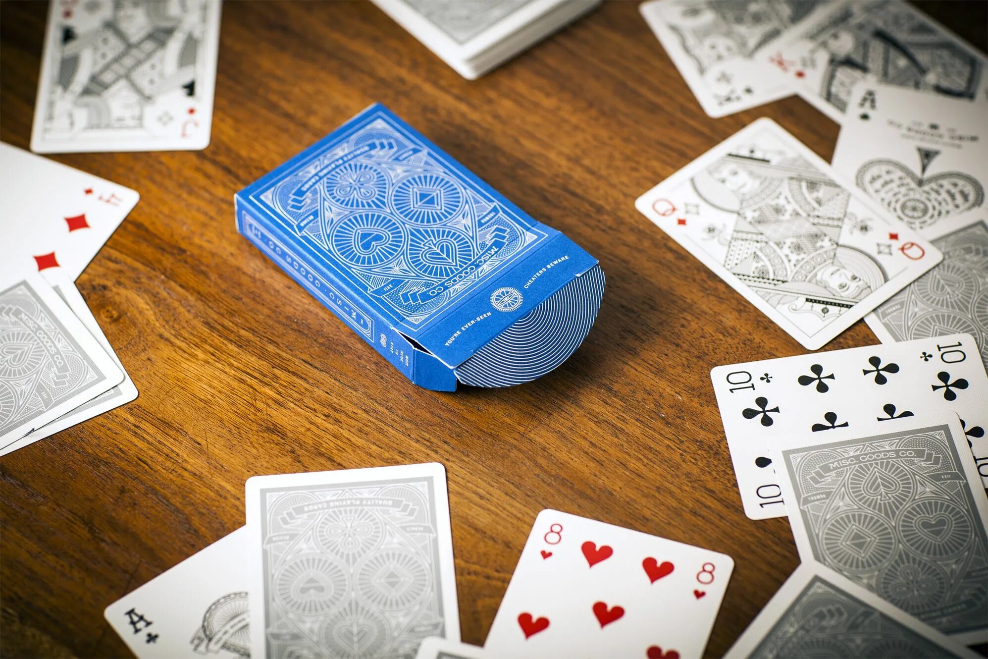 Card game игра. Игральные карты. Упаковка игральных карт. Коробка для игральных карт. Карточная игра упаковка.