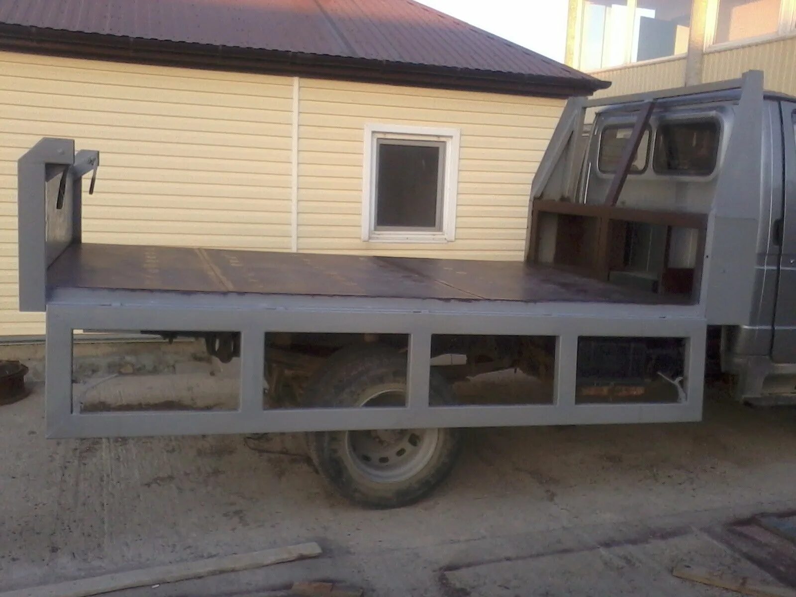 Как сделать газель. Самодельный кузов на газ 3302. газель 3302 самосвал. кузов самосвал на газель. самодельный самосвал из газ3302.