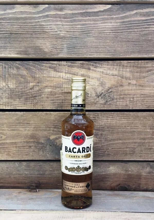 капитан морган ром с ванилью. оакхарт ориджинал 0. бутылка рома капитан морган. капитан морган ванила. ром с ванилью.