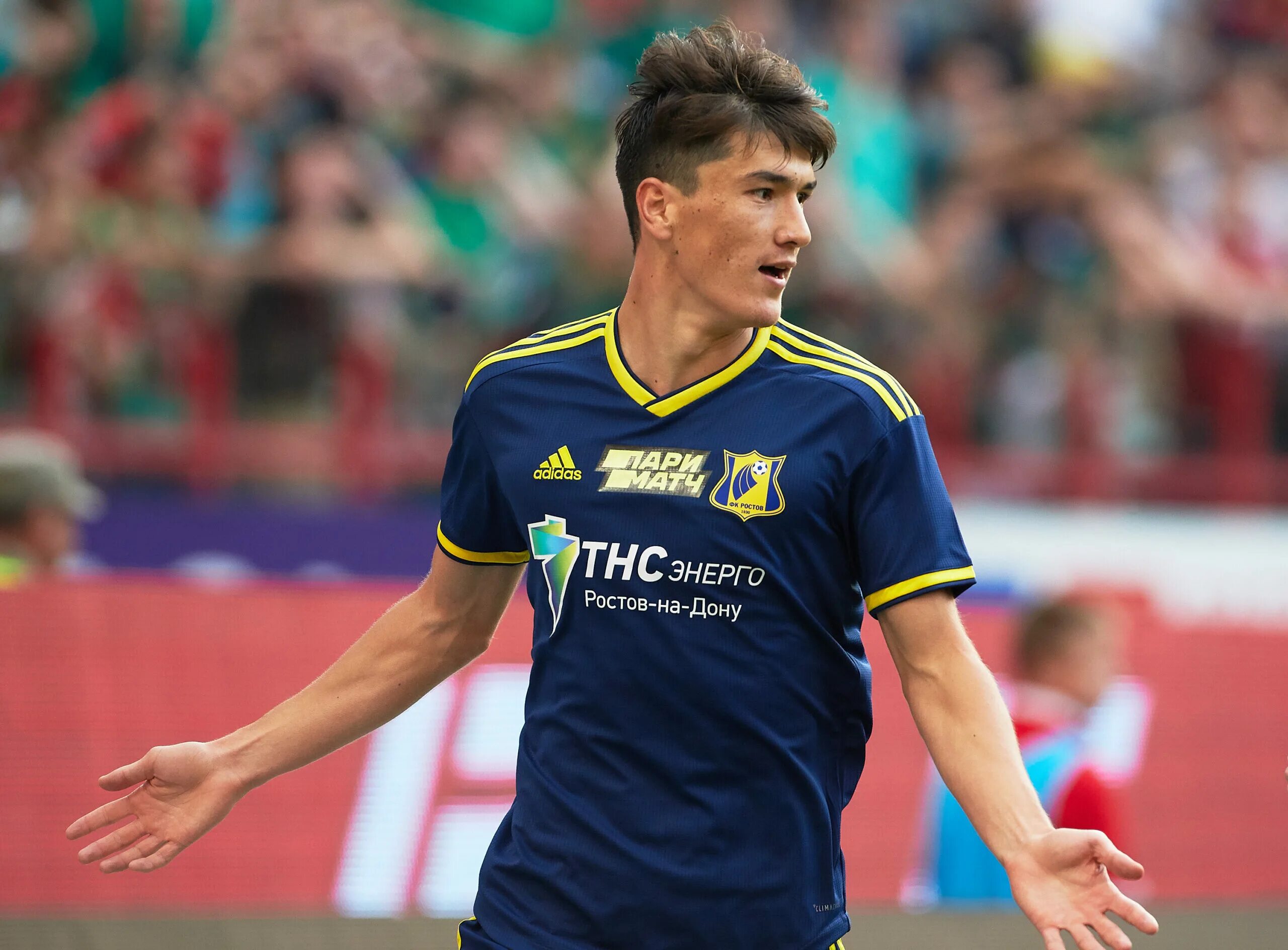 Куда футболист. Куда футболист. Павел мамаев цска. Игорь денисов зенит. Beckham 1994.