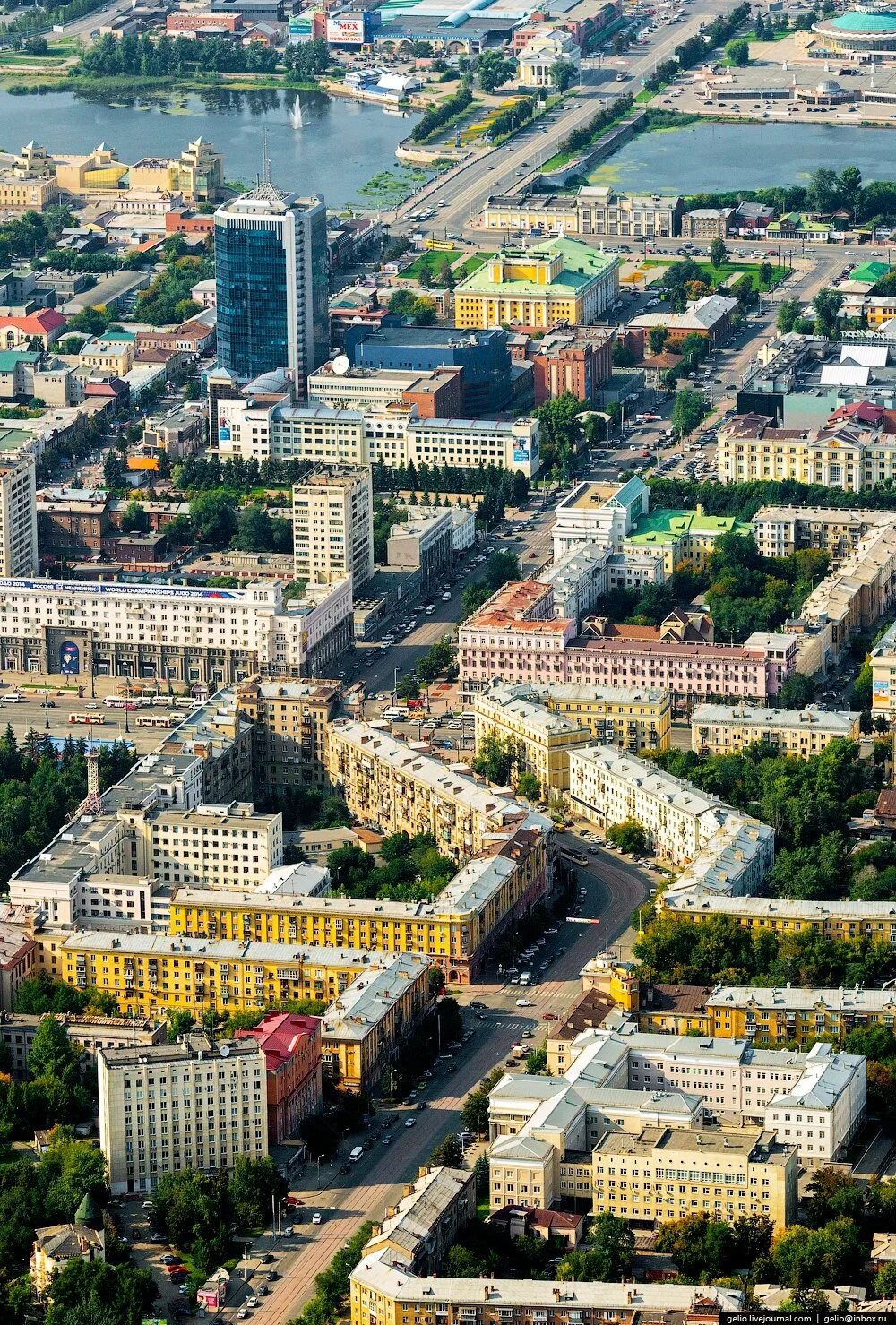 Настоящее челябинское время. Челябинск с высоты птичьего полета. Челябинск столица Южного Урала. Челябинск центр с высоты птичьего полета. Урал с высоты птичьего полета Челябинск.