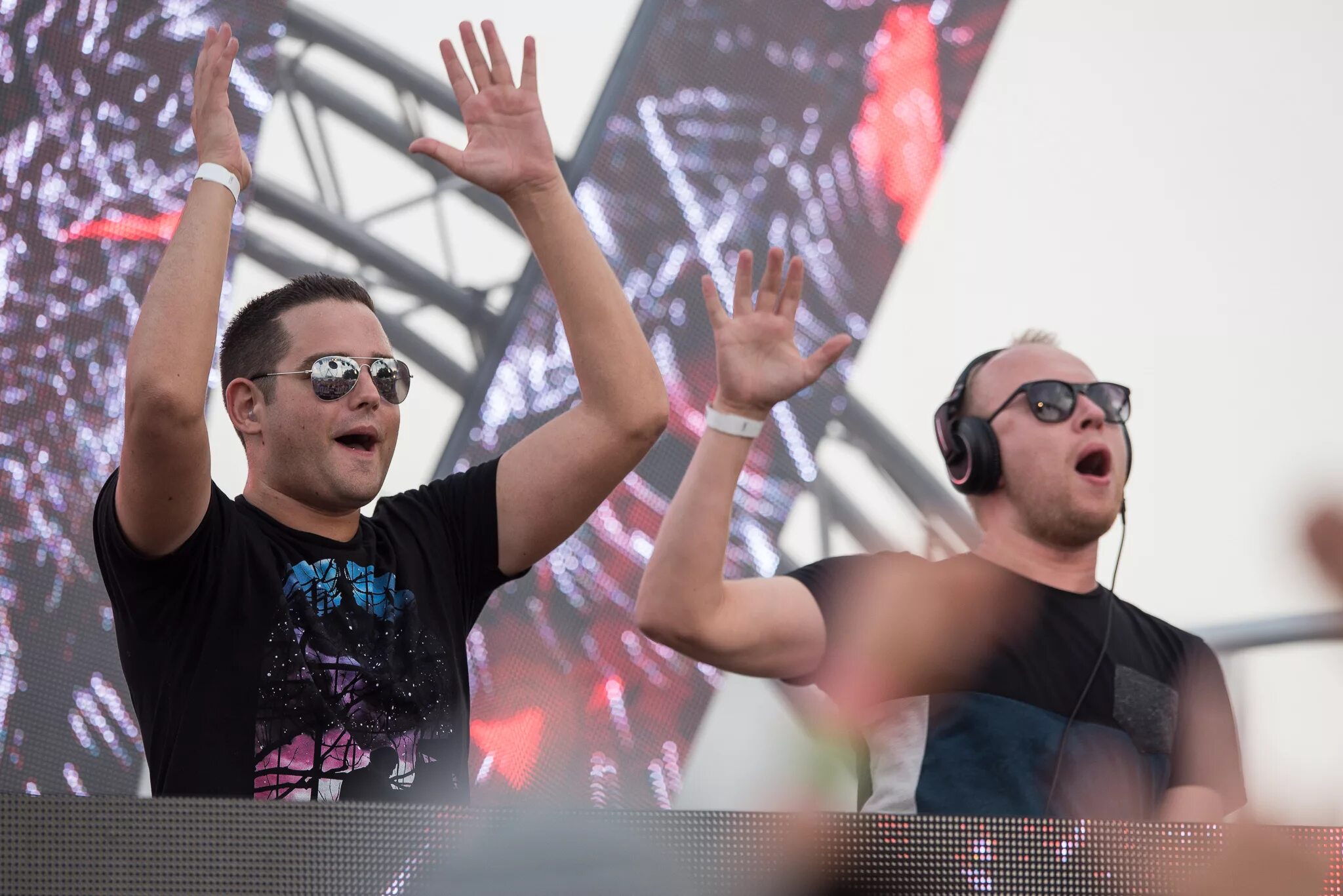 Da tweekaz. Tweekaz d. Da tweekaz. Da tweekaz. W.