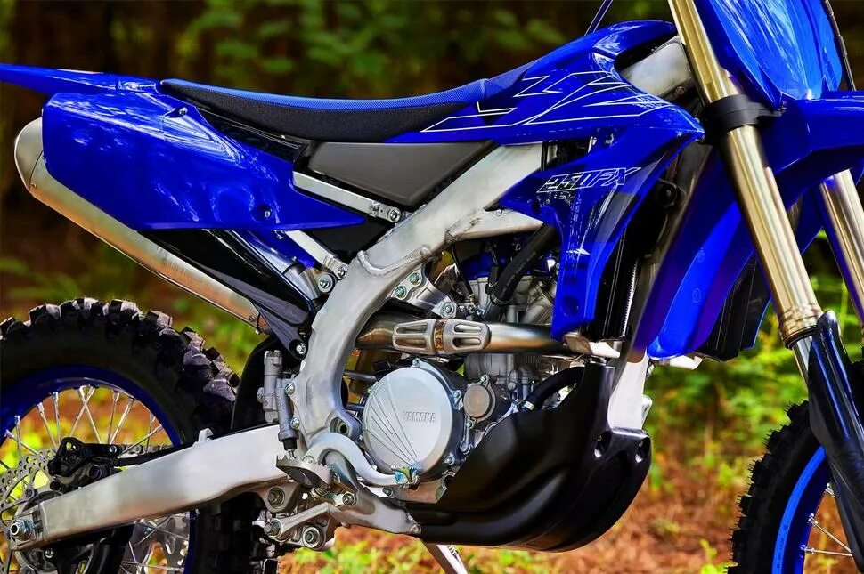 Yz 250 fx. Yamaha yz250f 2022. Yz 250 fx. Yz 250 fx. Ямаха кросса 250 2022.