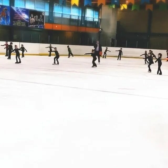 ледовый дворец самбо 70. самбо 70 отделение хрустальный. ледовый дворец хрустальный сайт. хрустальный каток москва. ледовый дворец хрустальный сайт.