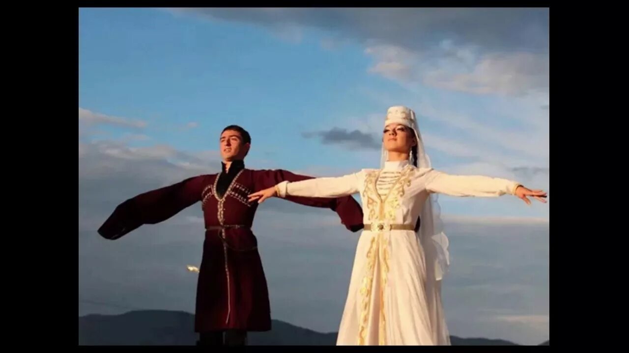 Горцы ансамбль лезгинка. Ингушская лезгинка. Невеста осетин осетинская. Лезгинка ингушетия. Осетинская лезгинка.
