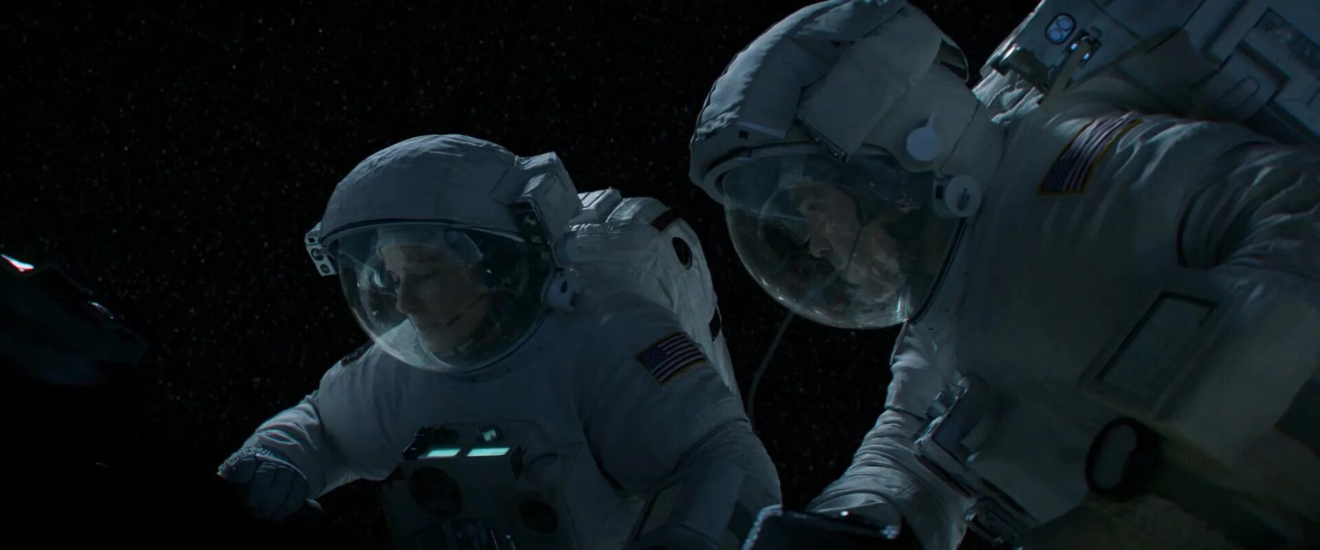 гравитация фильм 2013 трейлер. тяньгун гравитация фильм. тяньгун гравитация фильм. гравитация фильм. гравитация 2013 астрона.