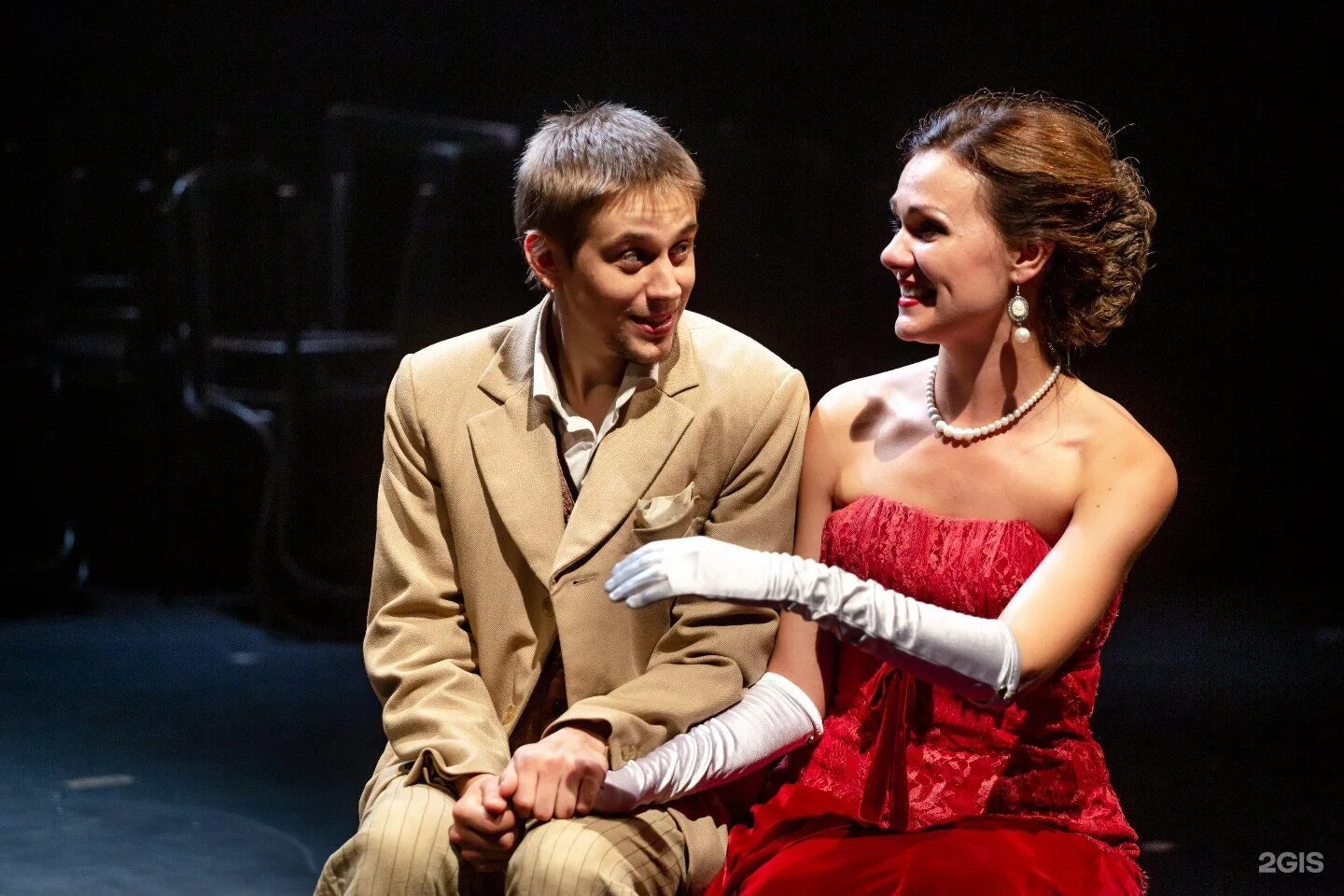 Малая сцена молодежного театра на фонтанке спб. Сайт театра молодежный театр на фонтанке. Сайт театра молодежный театр на фонтанке. Иов молодежный театр. Репертуар молодежного театра на фонтанке на апрель 2023 года.