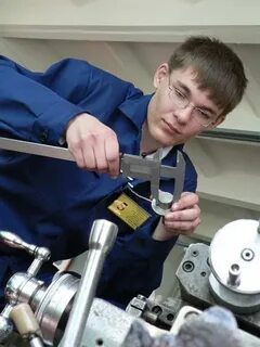 Контролер станочных и слесарных