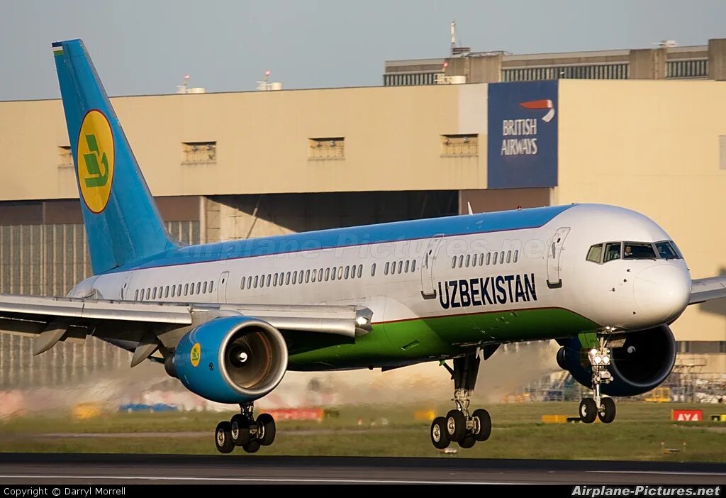 Uzbekistan Airways Боинг 757. Boeing 757-200 Uzbekistan Airways место. Авиабилеты Москва Узбекистан Бухара. Uzbekistan Airways Buxoro.