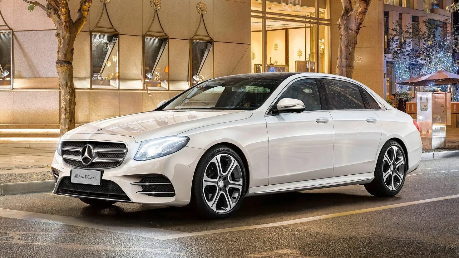 Е класс модели. Мерседес-Бенц седан е-class. Мерседес Бенц e класс. Mercedes Benz e class седан. Mercedes Benz e class w213.